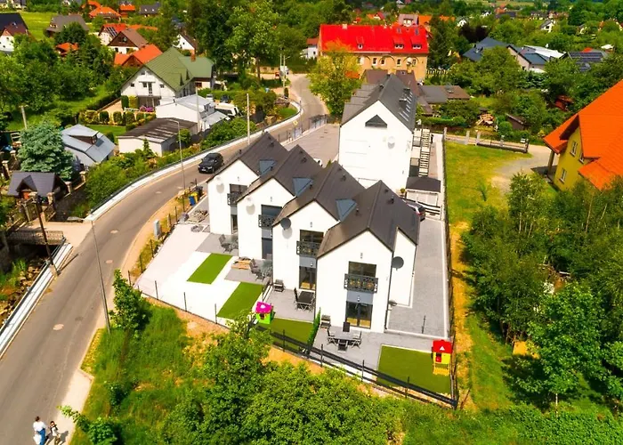 Sikorskiego Ii, Sun & Snow *