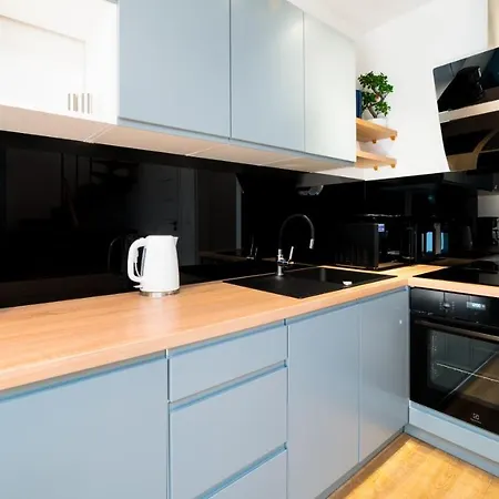 Sikorskiego Ii, Sun & Snow * 卡尔帕奇