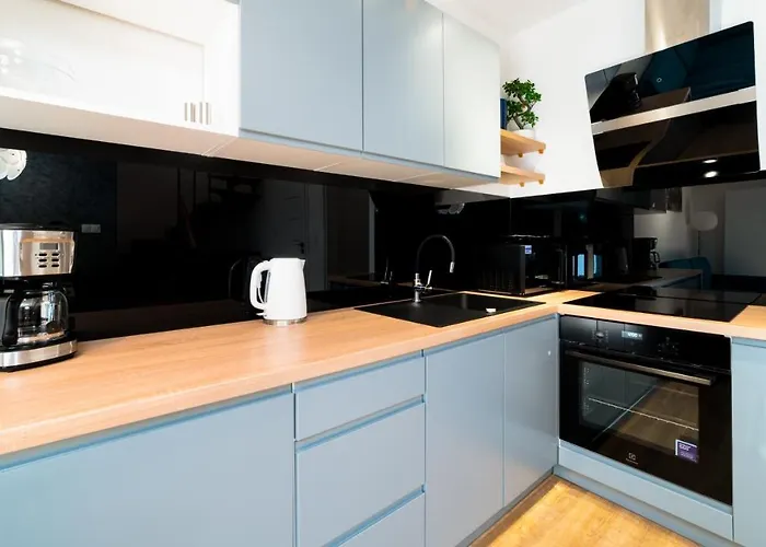 Sikorskiego Ii, Sun & Snow * Karpacz